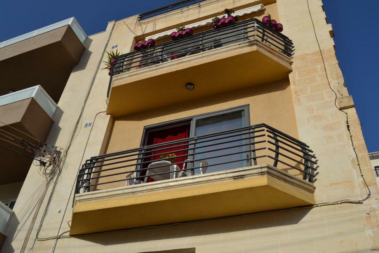Mellieha Town Centre Bright & Spacious 3 Bedroom Apartment 외부 사진