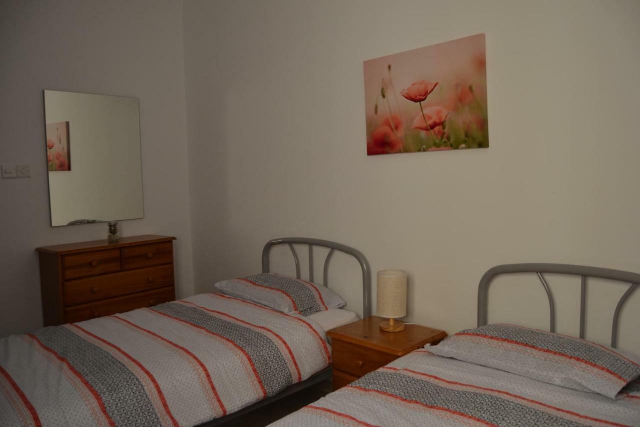 Mellieha Town Centre Bright & Spacious 3 Bedroom Apartment 외부 사진