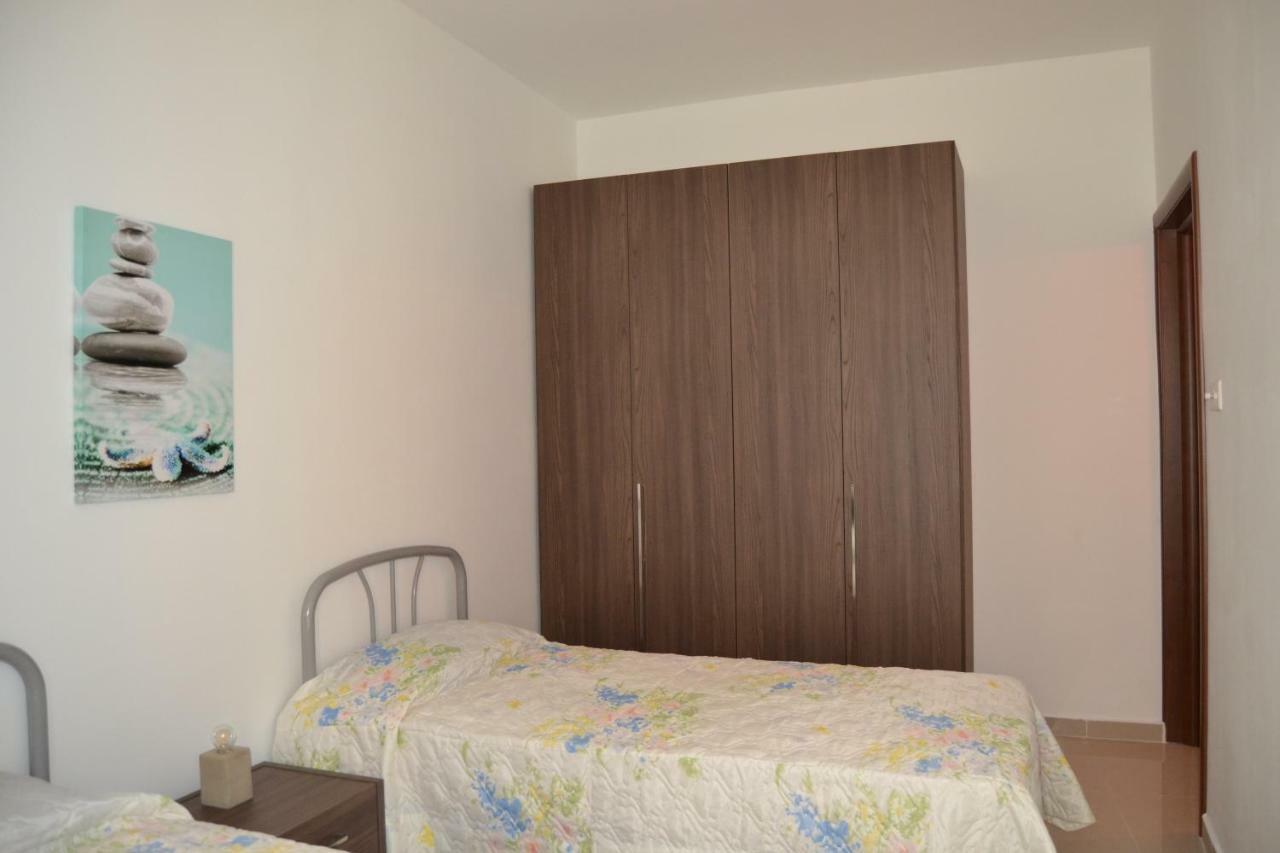 Mellieha Town Centre Bright & Spacious 3 Bedroom Apartment 외부 사진