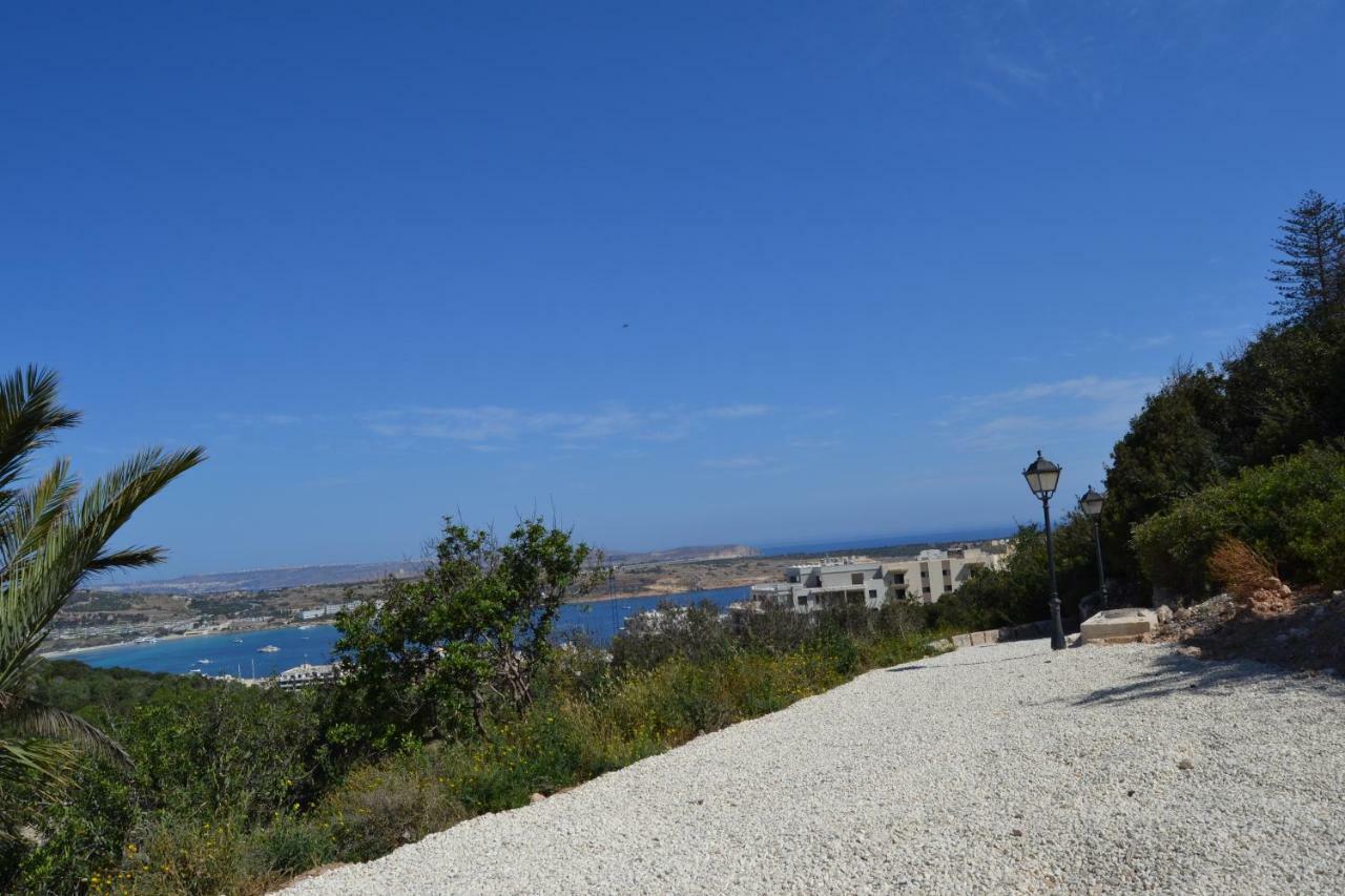 Mellieha Town Centre Bright & Spacious 3 Bedroom Apartment 외부 사진